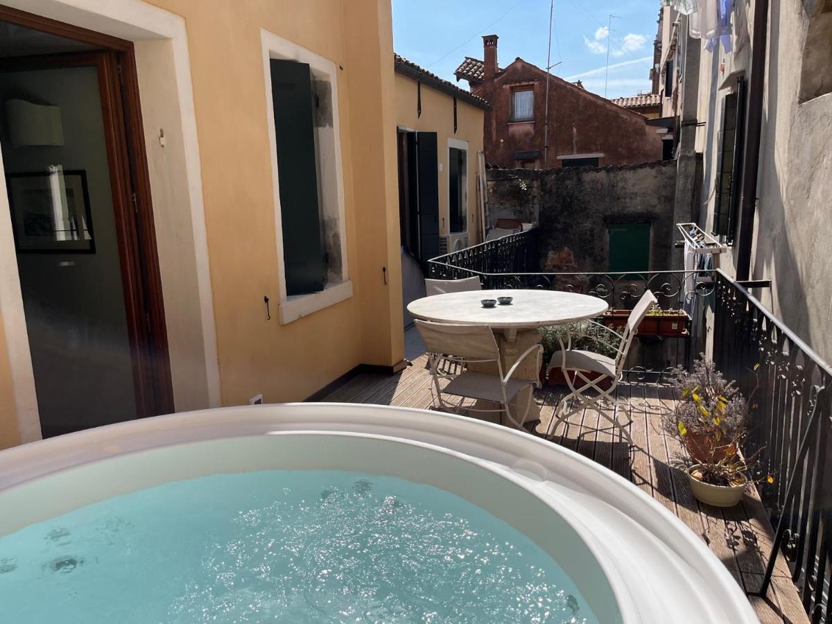 Casa Virginia Direct At The Canal Cannaregio With Own Roof Terrace Venecia Exterior foto