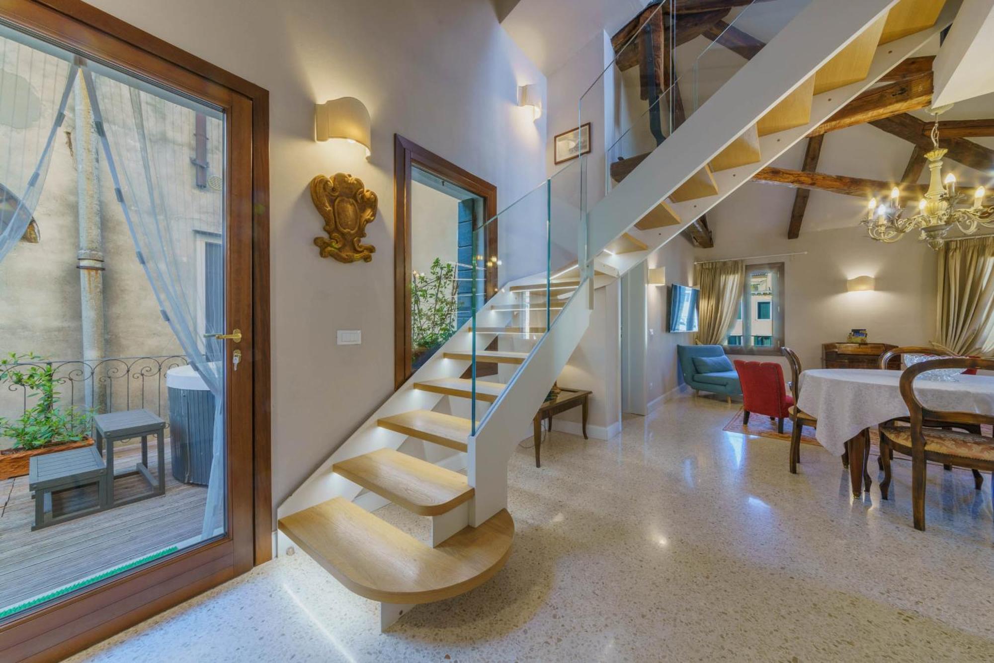 Casa Virginia Direct At The Canal Cannaregio With Own Roof Terrace Venecia Exterior foto